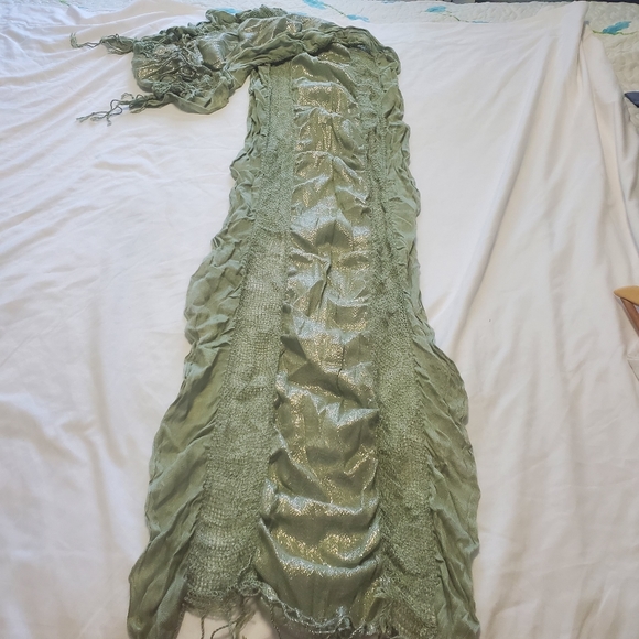 Scarf - Picture 2 of 2